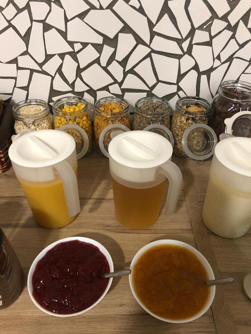 Pil Pil Hostel ビルバオ エクステリア 写真